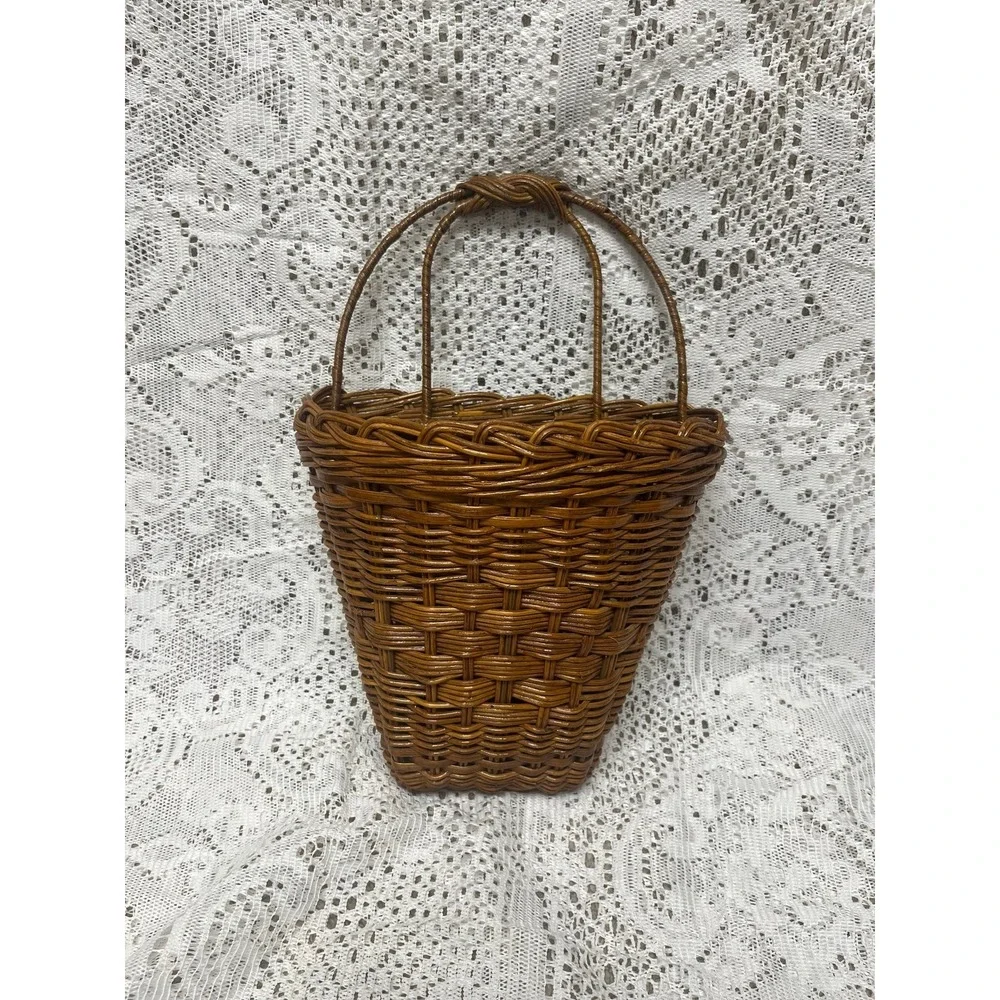 woven hanging wall basket farmhouse - Picture 1 of 6